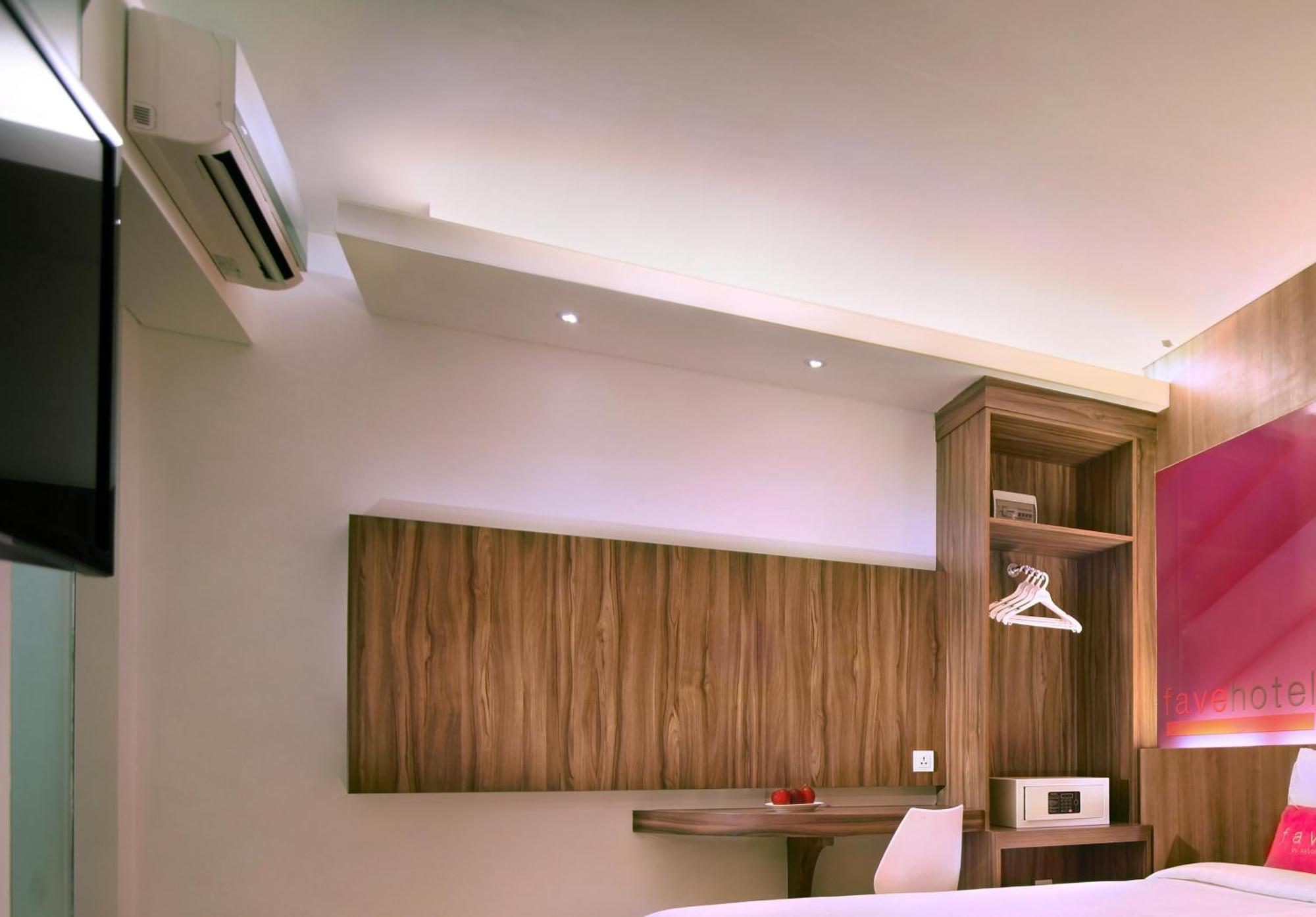 Favehotel Ltc Glodok Jakarta Eksteriør billede